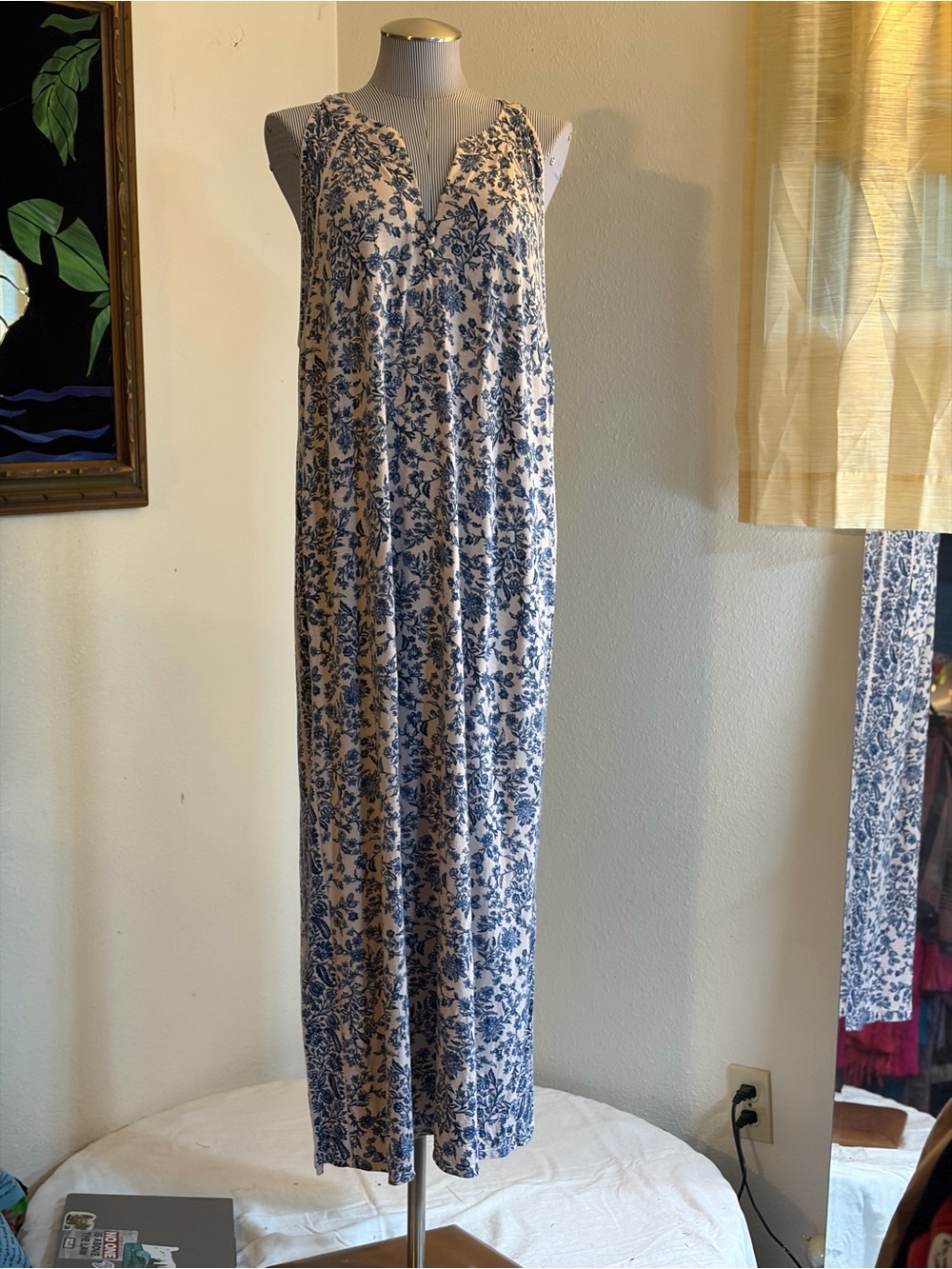 J. Jill Navy Floral Print on Blush V-Neck Top - Picture 3 of 9